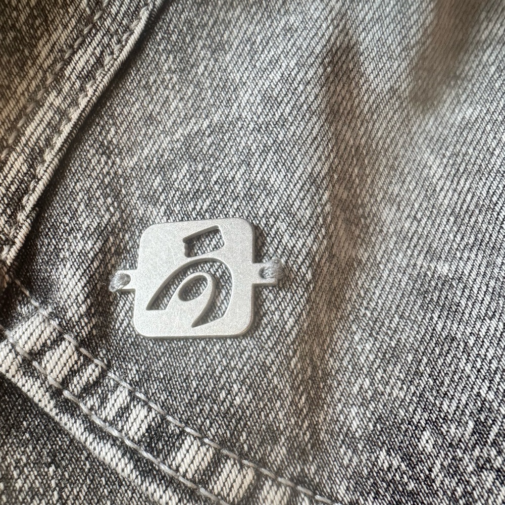 Freddy High-Rise Black Distressed Jeans NWOT - Picture 5 of 6